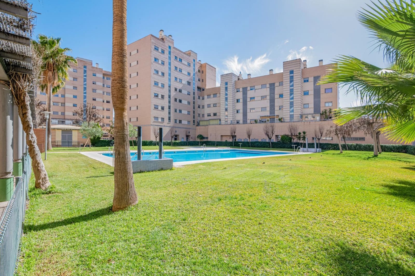 2 slaapkamer Flat te koop in Granada stad met zwembad garage - € 362.000 (Ref: 9674361)
