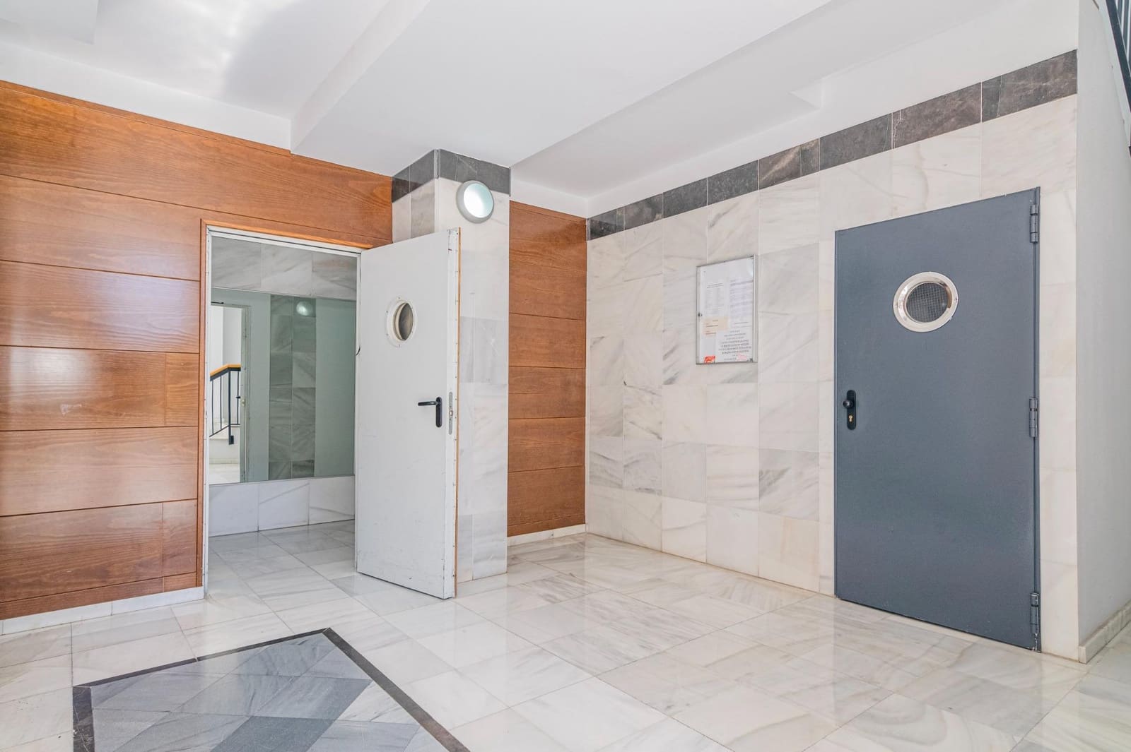 2 slaapkamer Flat te koop in Granada stad met zwembad garage - € 362.000 (Ref: 9674361)