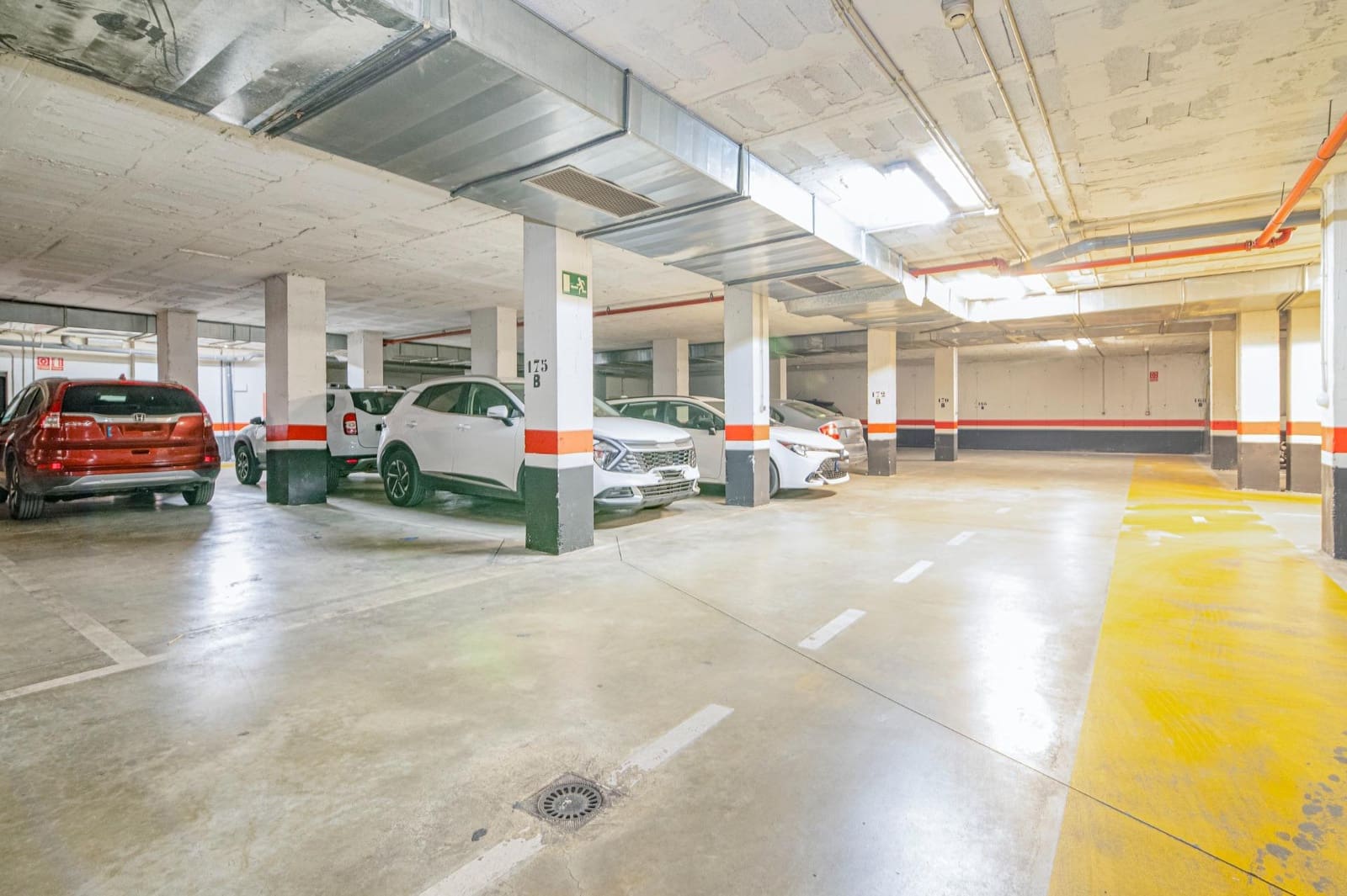 2 slaapkamer Flat te koop in Granada stad met zwembad garage - € 362.000 (Ref: 9674361)