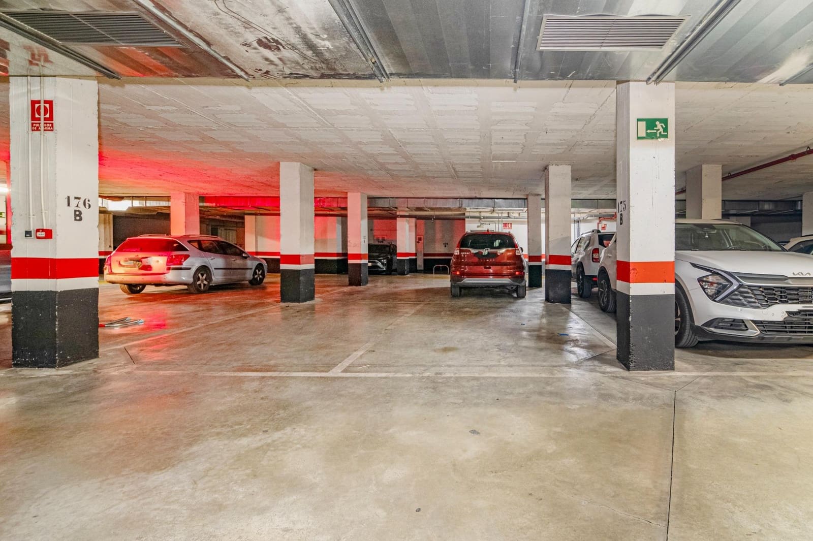 2 slaapkamer Flat te koop in Granada stad met zwembad garage - € 362.000 (Ref: 9674361)