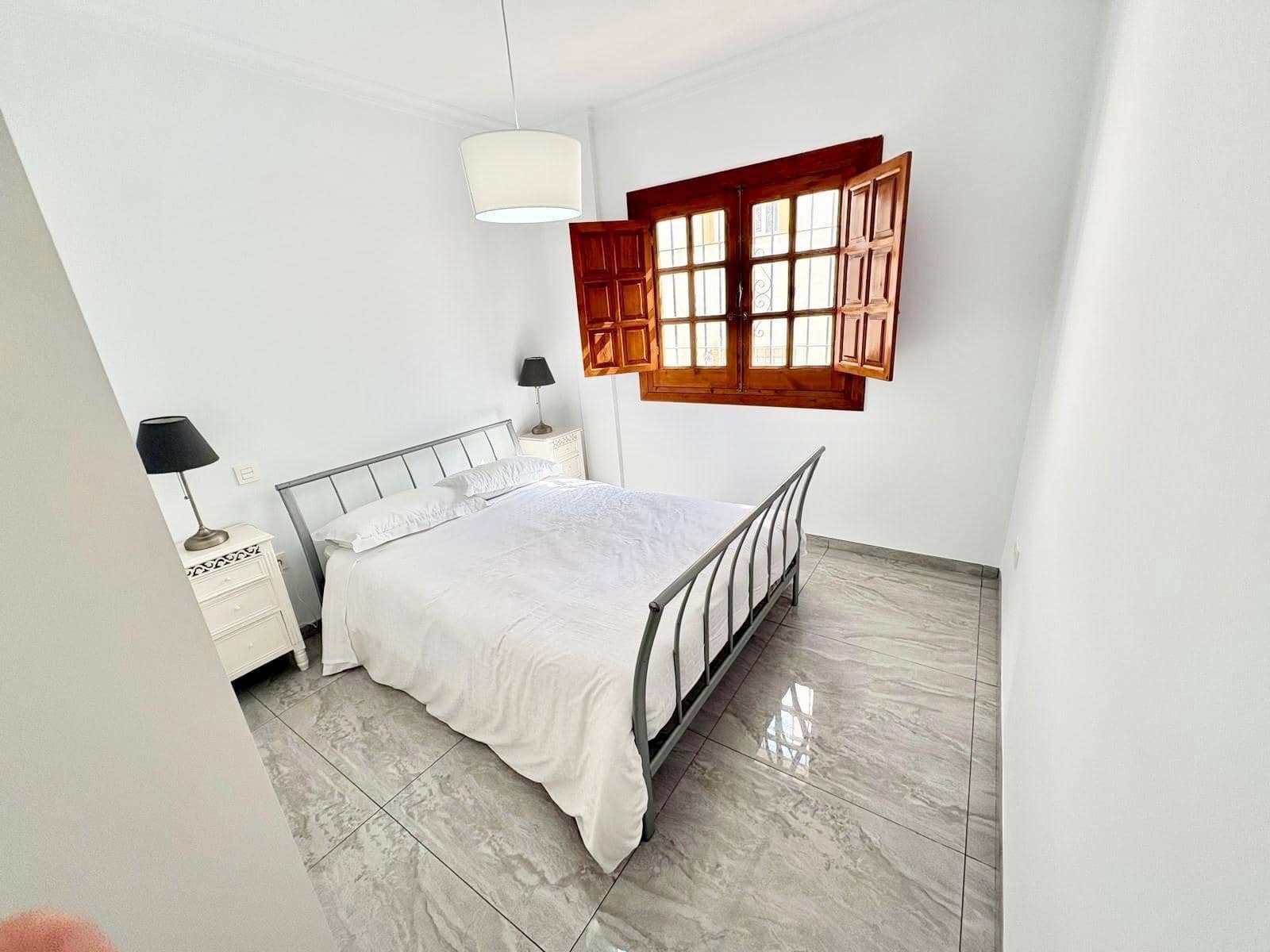 2 bedroom Terraced Villa for sale in Salobrena with garage - € 285,000 (Ref: 9674363)