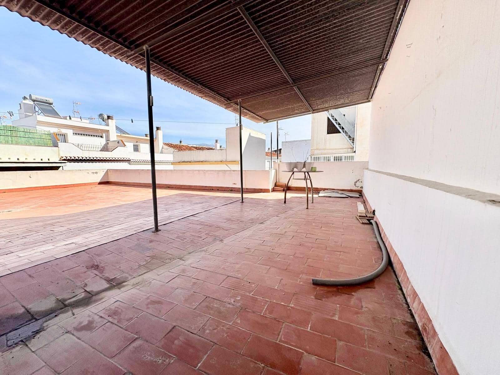 2 bedroom Terraced Villa for sale in Salobrena with garage - € 285,000 (Ref: 9674363)