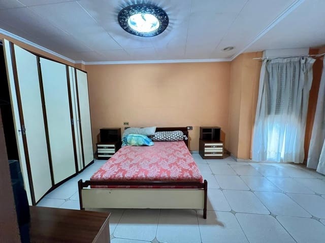 4 sovrum Lägenhet till salu i Centro, Torrevieja - 160 000 € (Ref: 9674371)