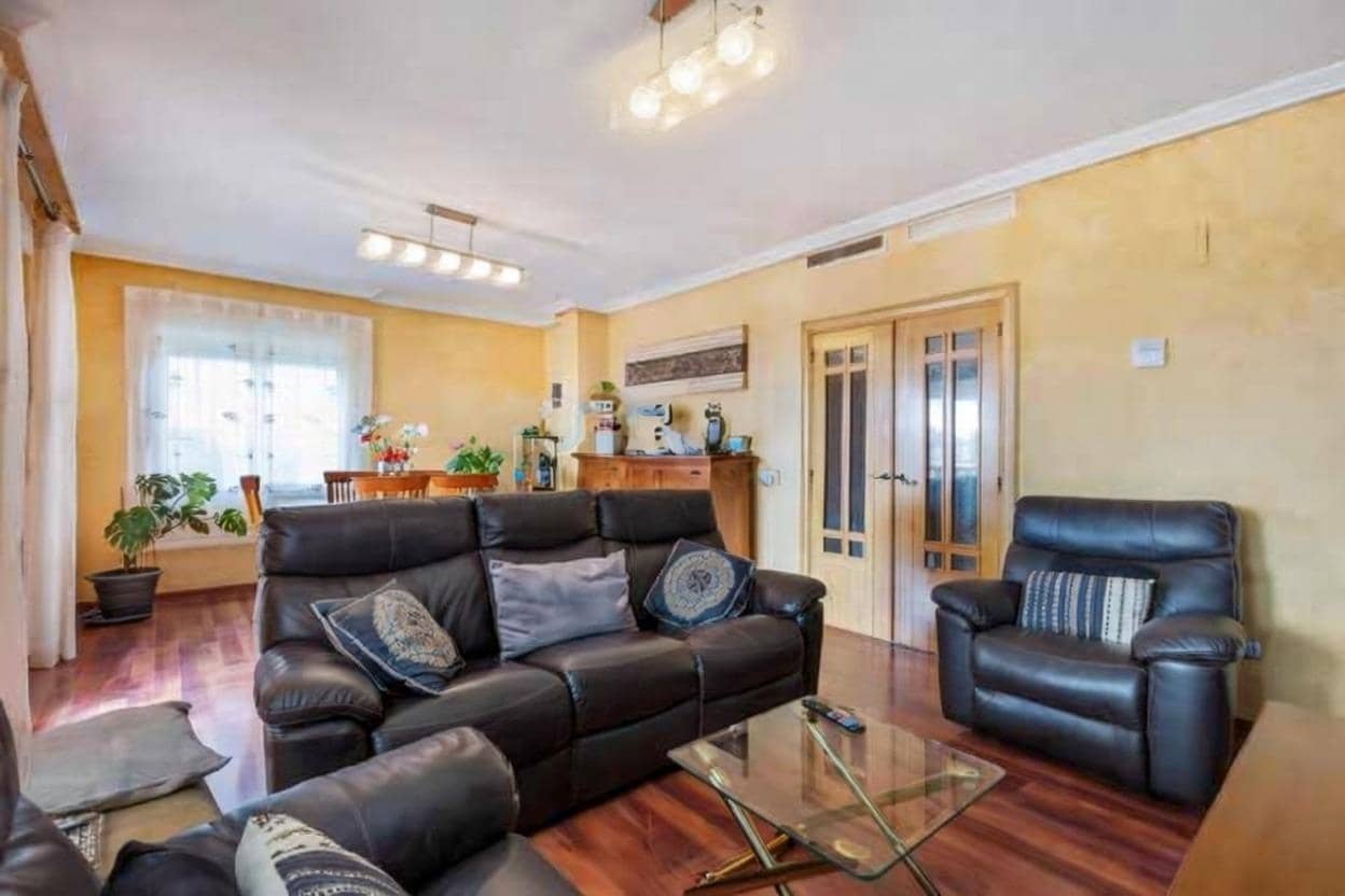 4 sovrum Villa till salu i Aguas Nuevas med pool garage - 499 000 € (Ref: 9674372)