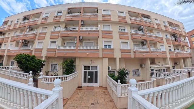 2 soveværelse Lejlighed til salg i Centro, Torrevieja med swimmingpool garage - € 155.000 (Ref: 9674378)