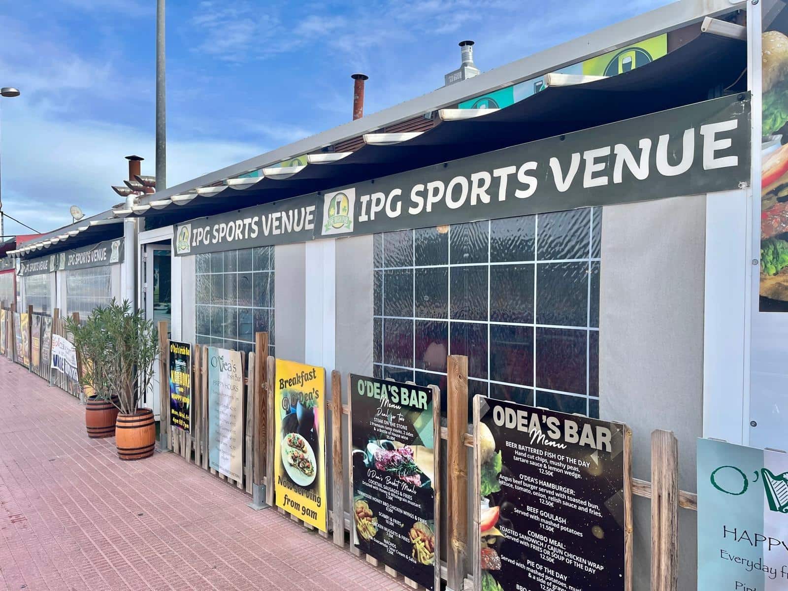 Business for rent in Orihuela Costa - € 1,325 (Ref: 9674383)