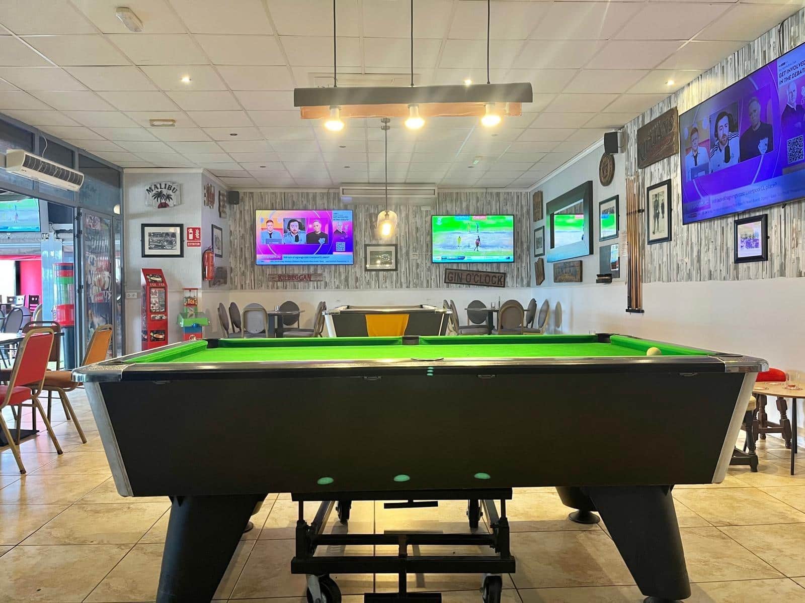 Business for rent in Orihuela Costa - € 1,325 (Ref: 9674383)