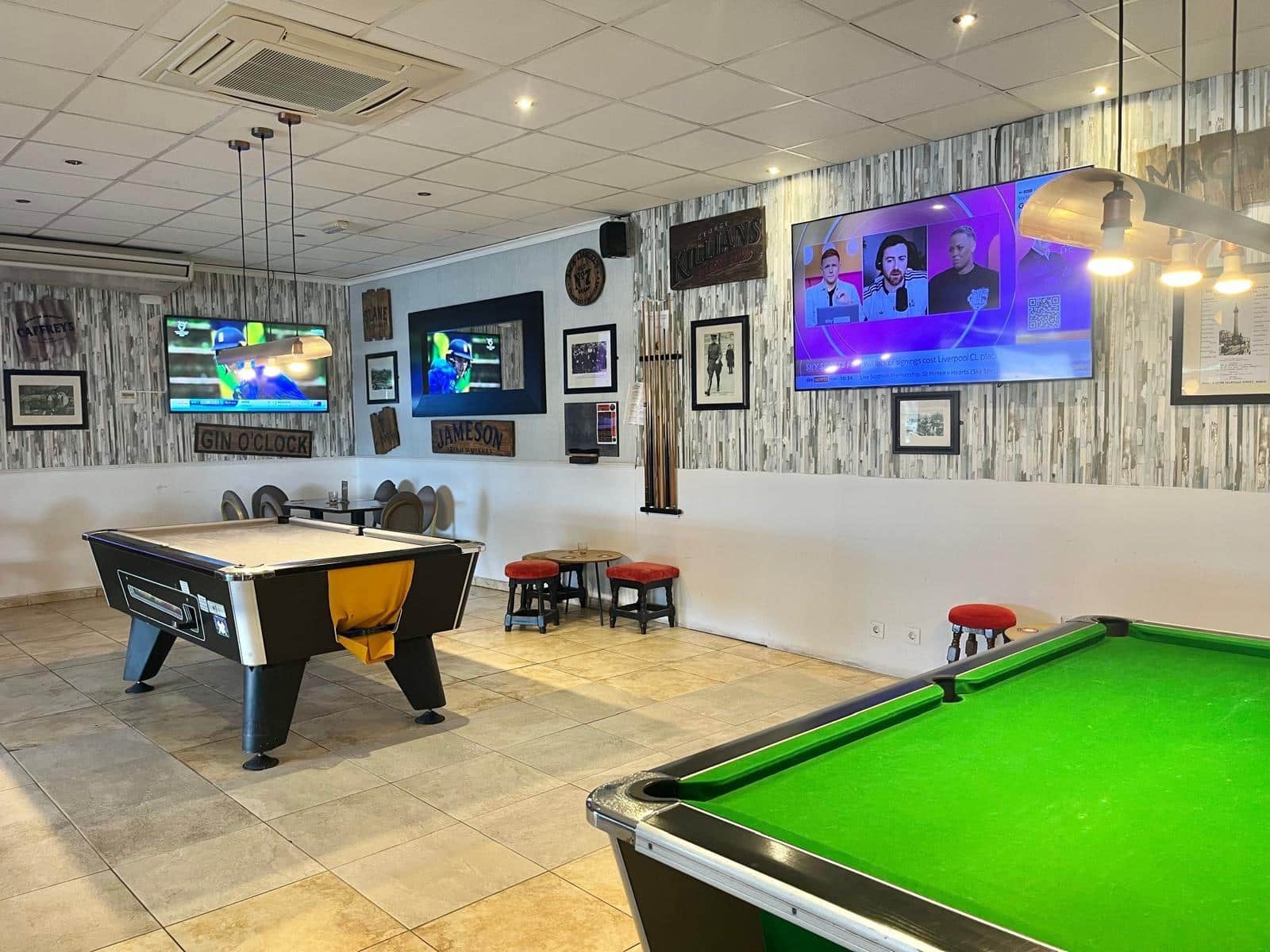 Business for rent in Orihuela Costa - € 1,325 (Ref: 9674383)