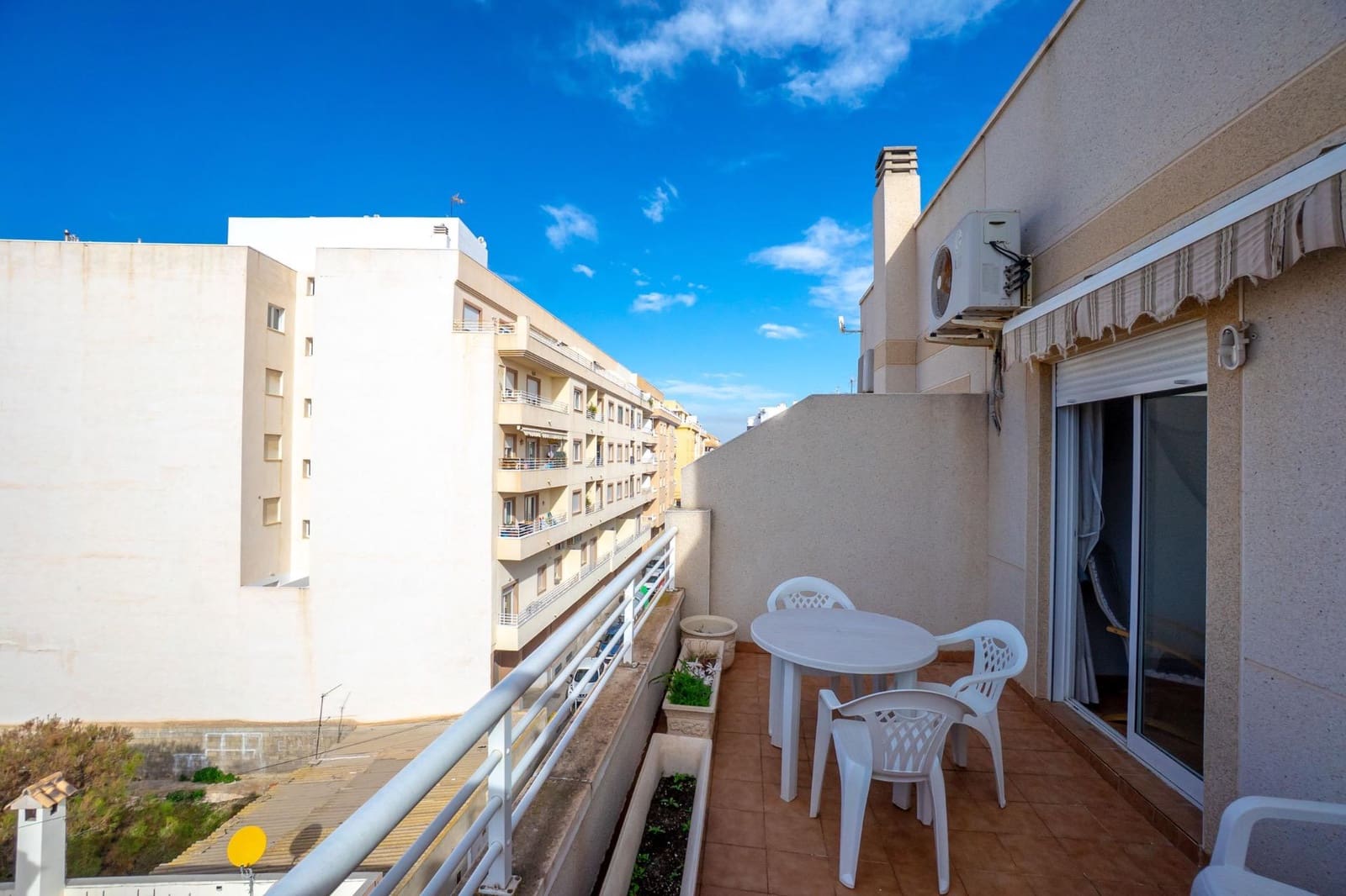 1 soveværelse Penthouse til salg i Torrevieja - € 119.000 (Ref: 9674387)