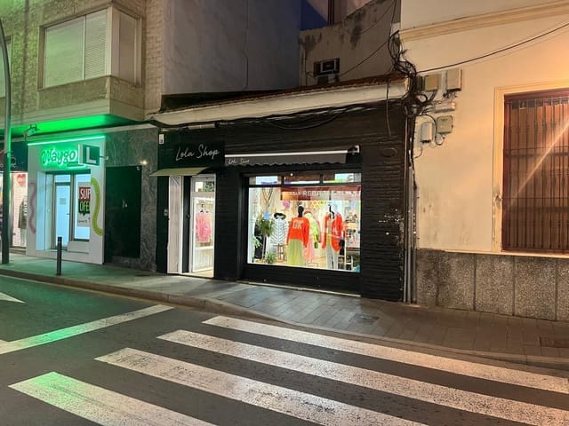 1 bedroom Commercial for sale in Centro - Muelle Pesquero, Torrevieja - € 219,000 (Ref: 9674392)