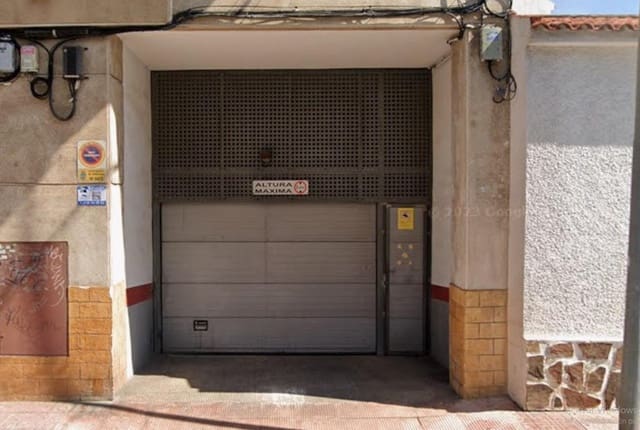 Garage for sale in Centro, Torrevieja - € 11,000 (Ref: 9674393)