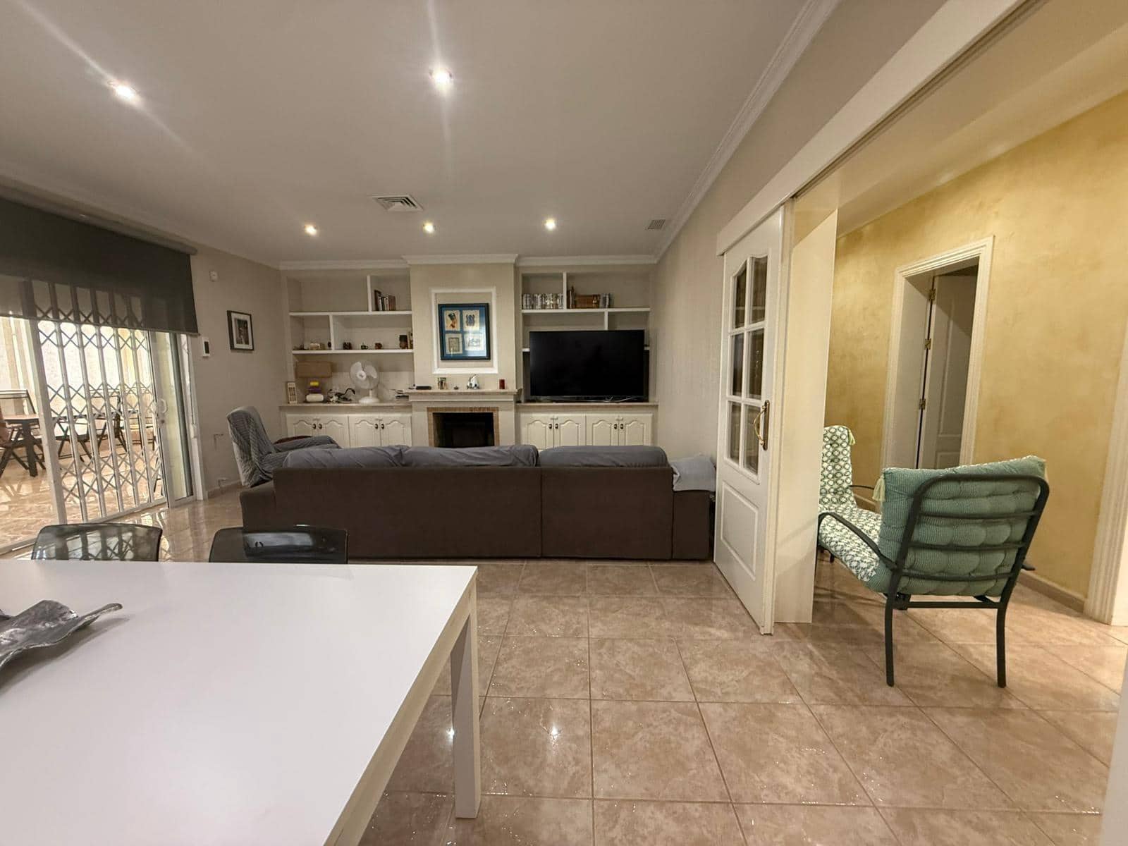 3 sypialnia Willa na sprzedaż w Callosa de Segura z basenem garażem - 399 000 € (Ref: 9674395)