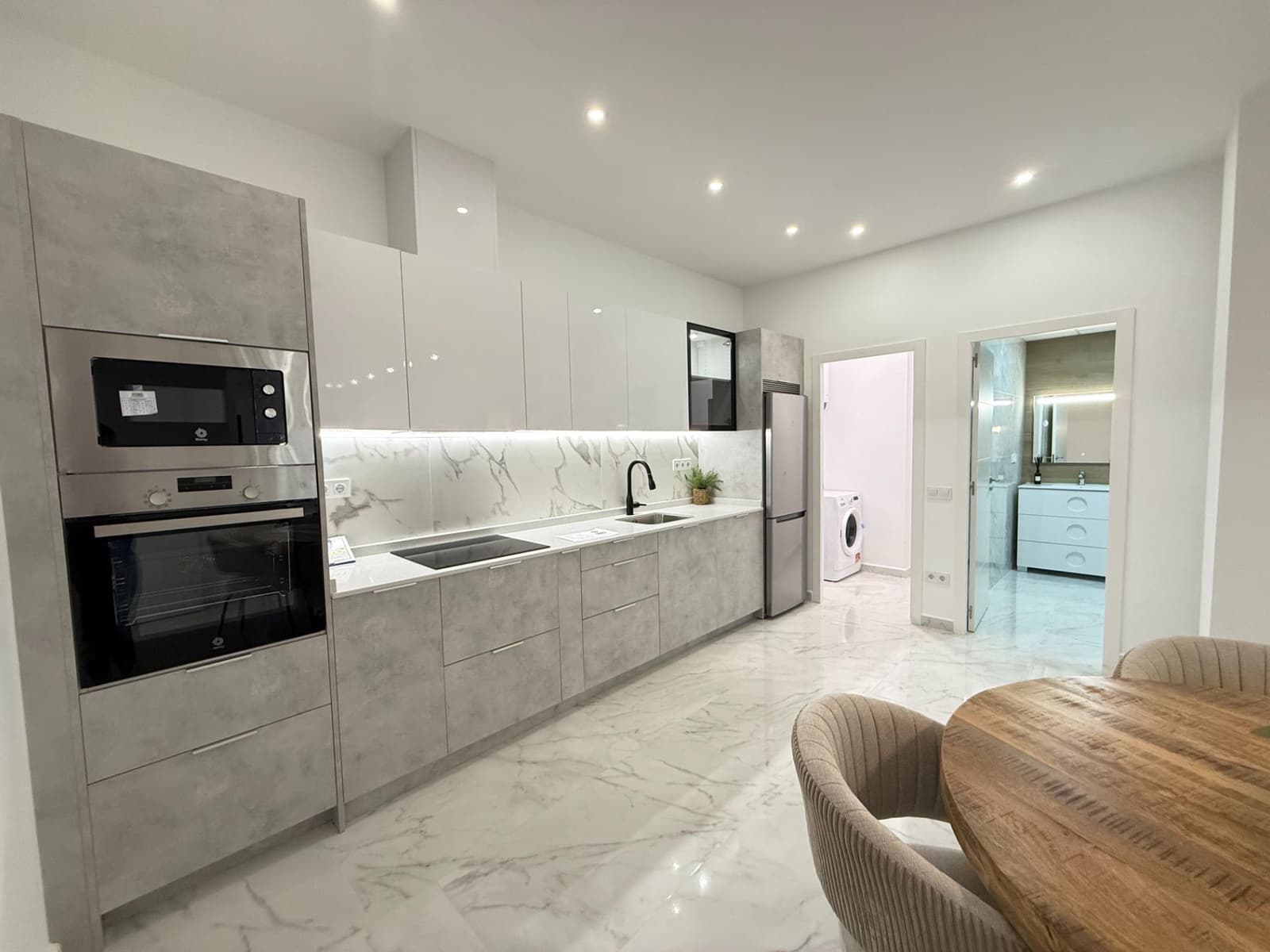 2 slaapkamer Appartement te koop in Torrevieja - € 259.000 (Ref: 9674397)