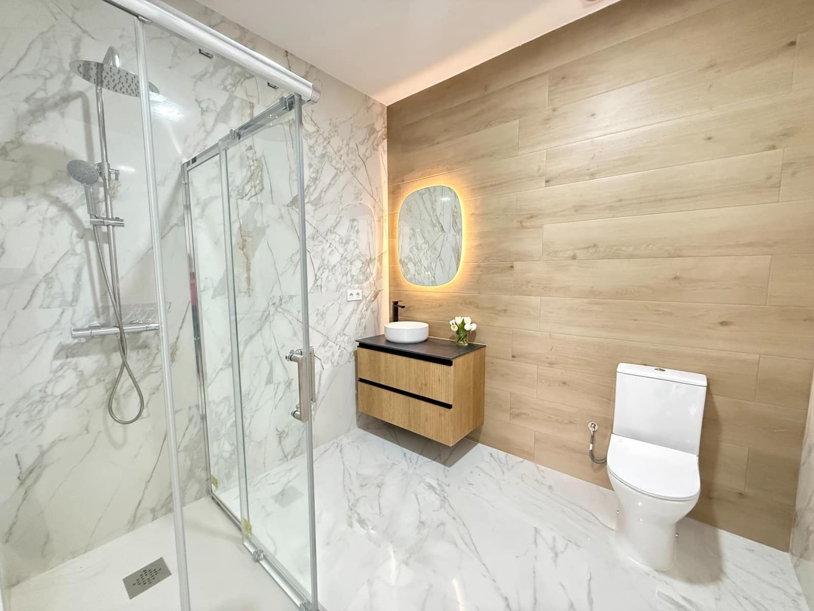 2 slaapkamer Appartement te koop in Torrevieja - € 259.000 (Ref: 9674397)