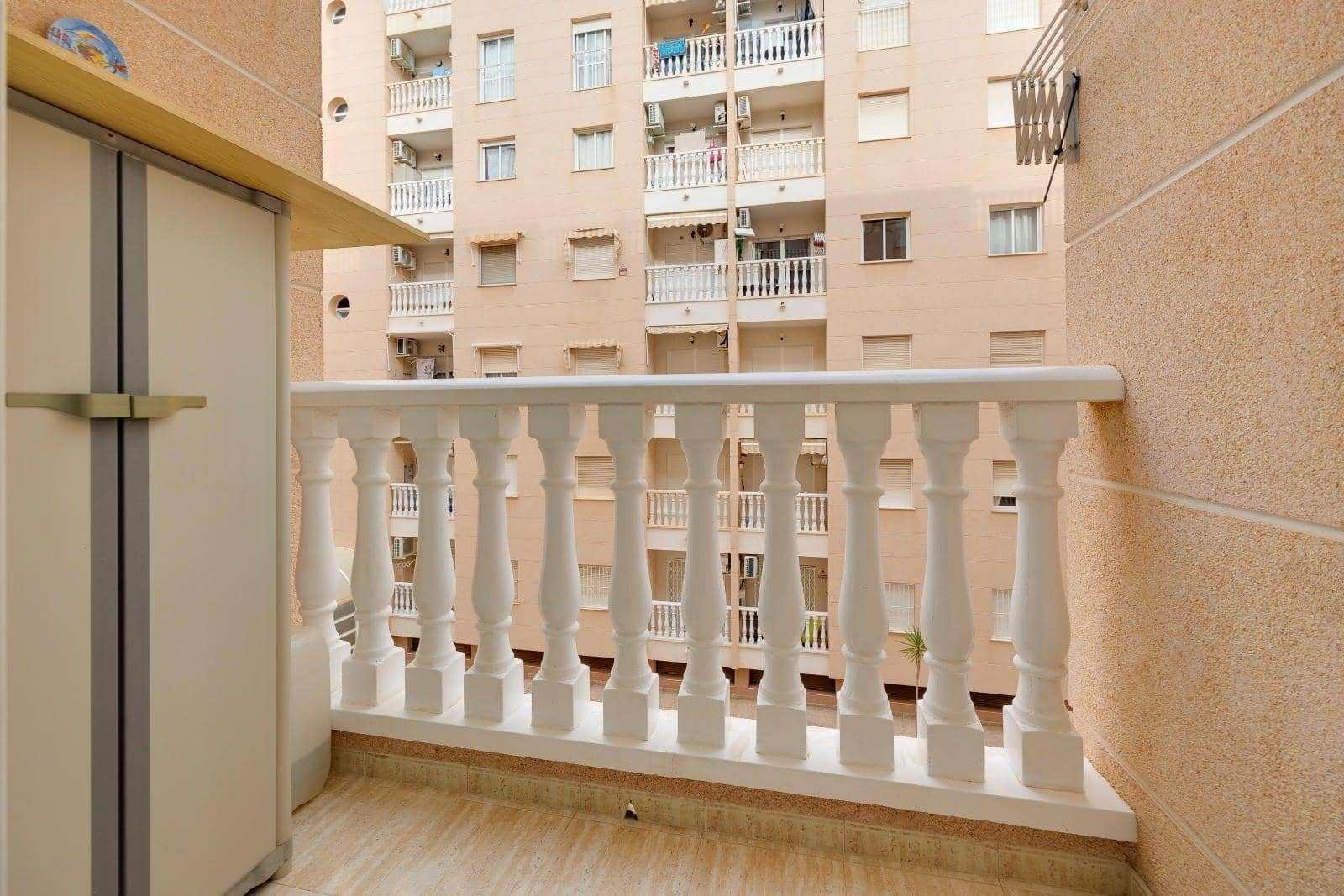 3 bedroom Apartment for sale in Torrevieja with pool garage - € 159,969 (Ref: 9674399)