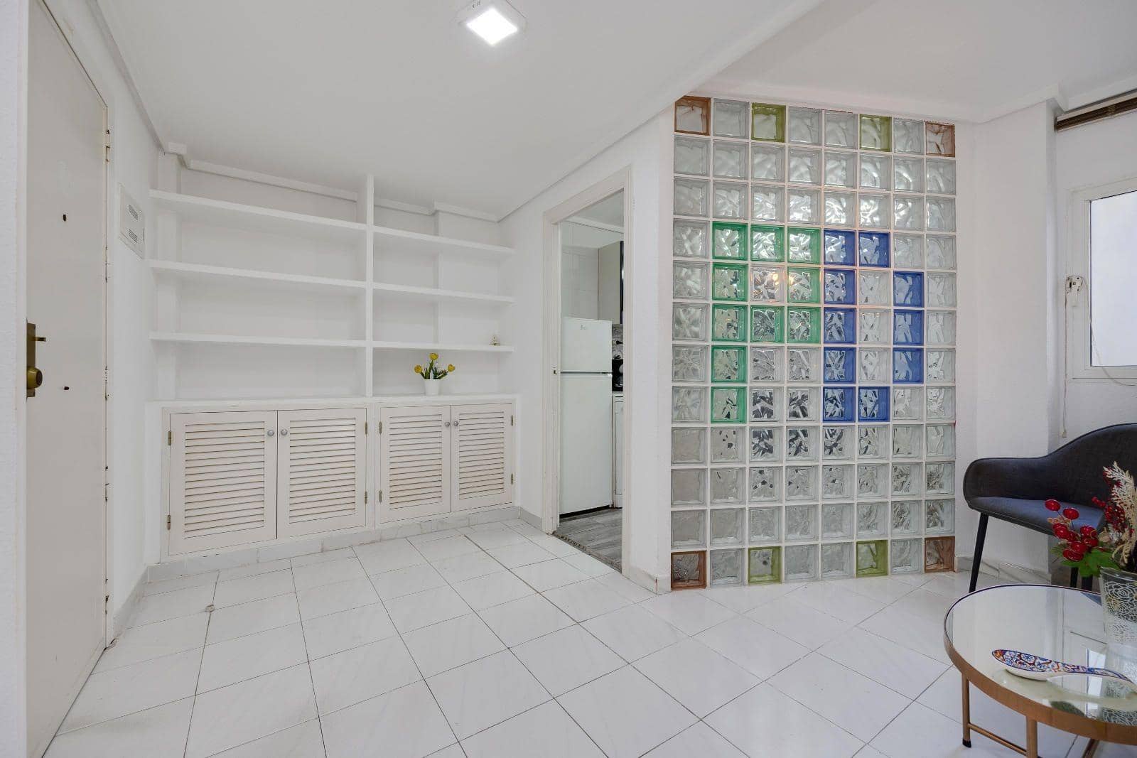 Apartamento de 2 habitaciones en Torrevieja en venta - 174.969 € (Ref: 9674405)