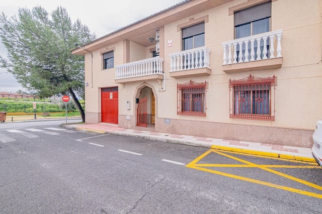 Chalet de 4 habitaciones en Granada ciudad en venta con garaje - 442.000 € (Ref: 9679951)