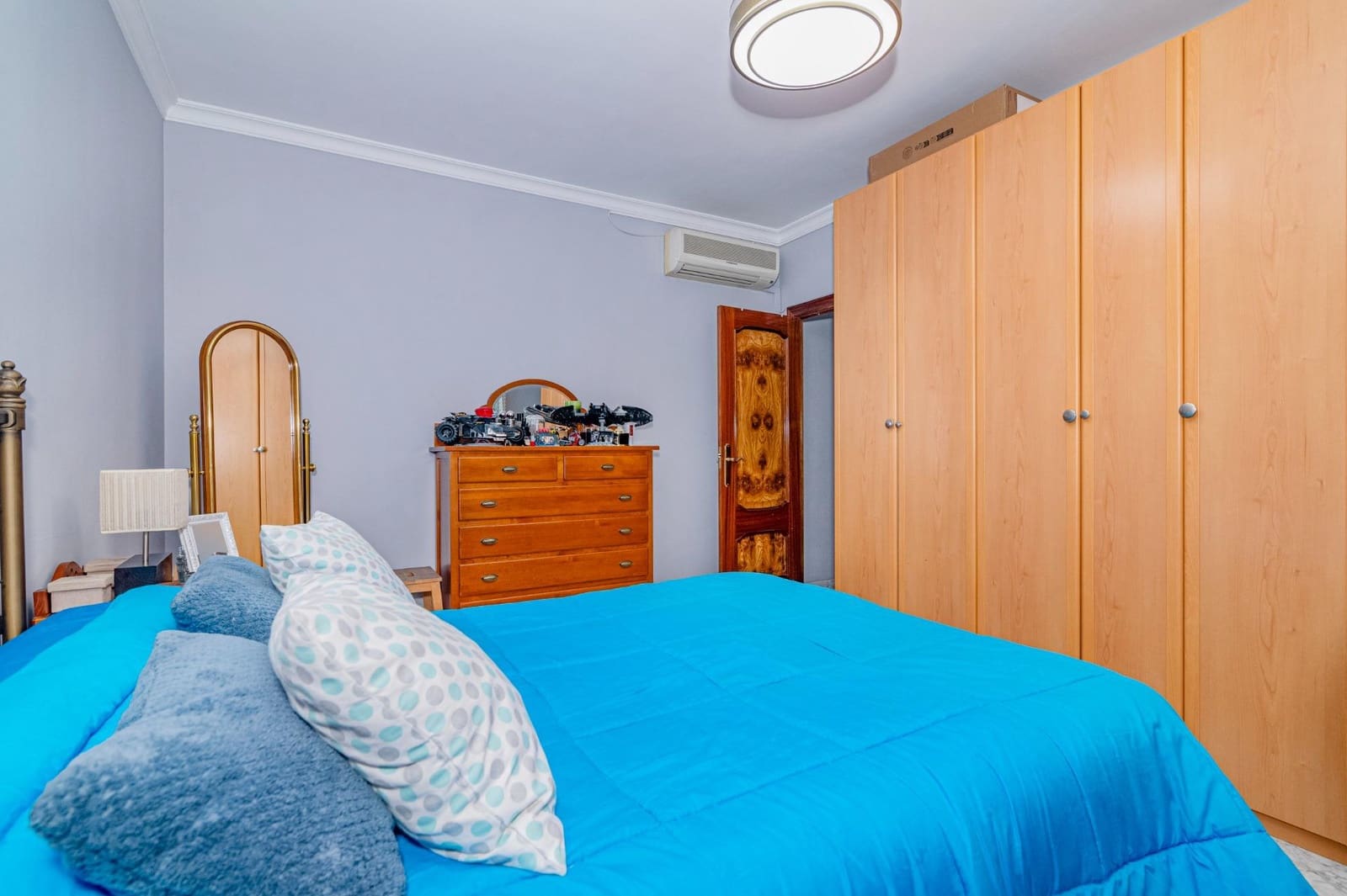 Chalet de 4 habitaciones en Granada ciudad en venta con garaje - 442.000 € (Ref: 9679951)