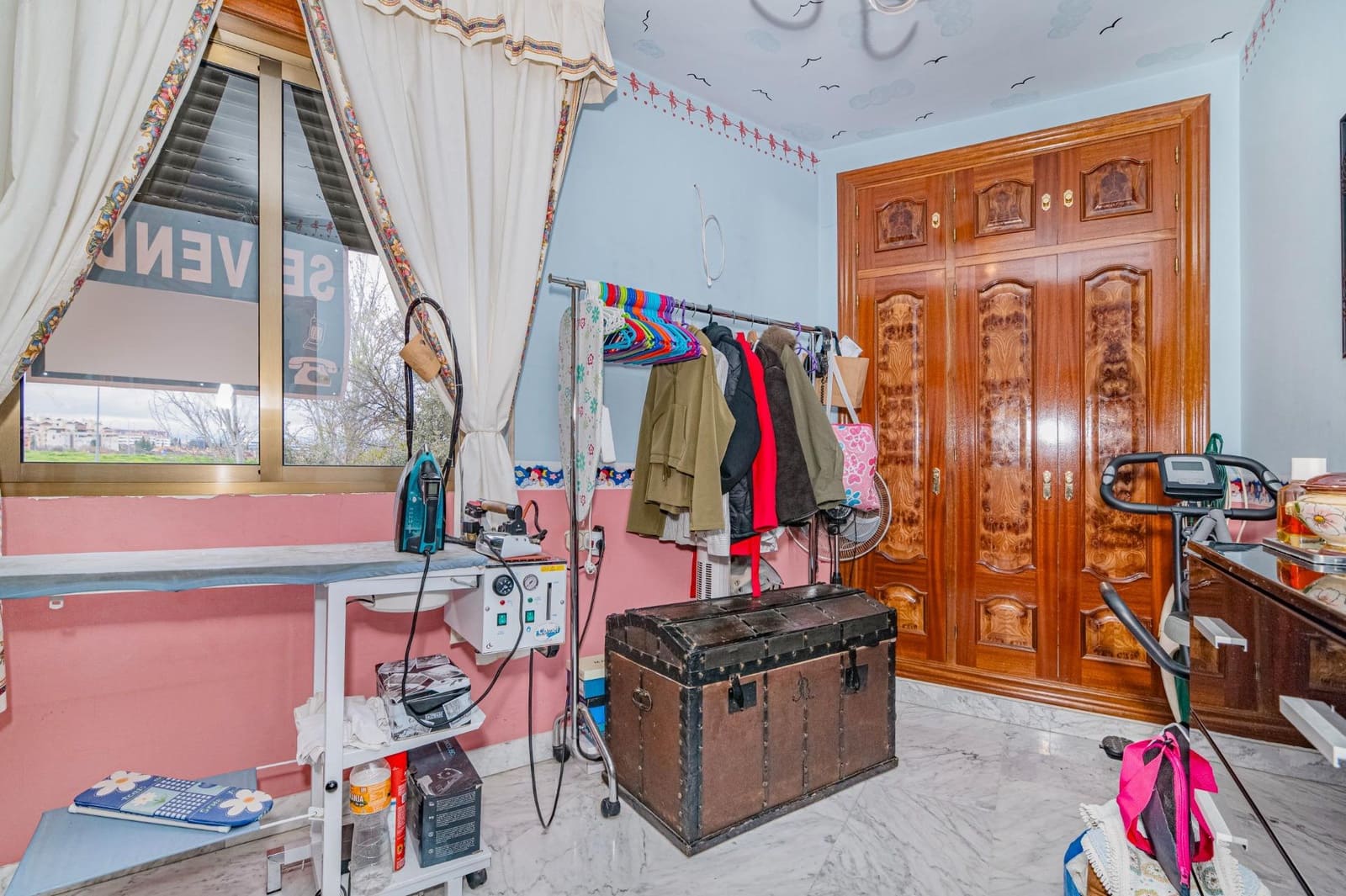 Chalet de 4 habitaciones en Granada ciudad en venta con garaje - 442.000 € (Ref: 9679951)