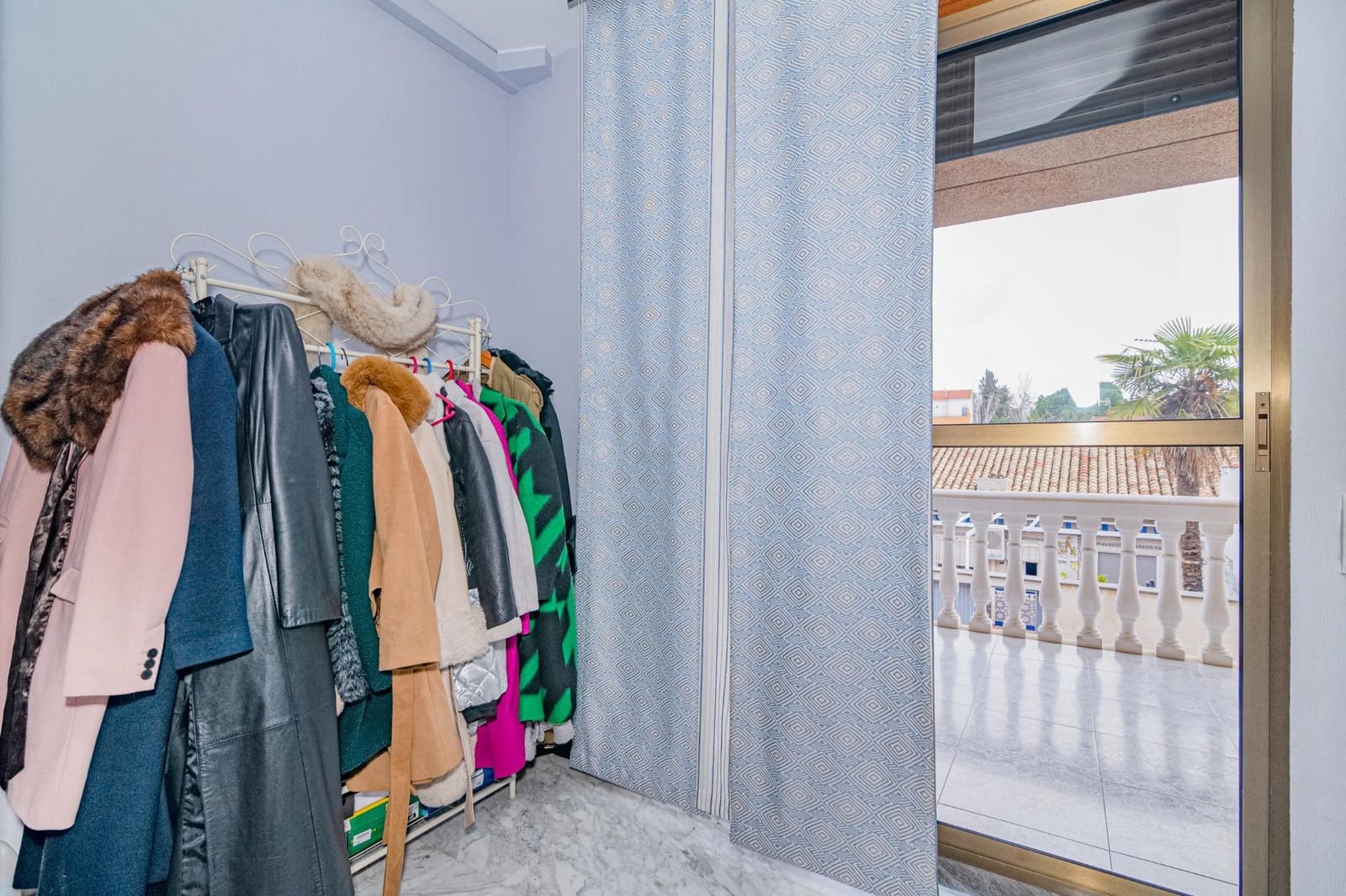 Chalet de 4 habitaciones en Granada ciudad en venta con garaje - 442.000 € (Ref: 9679951)