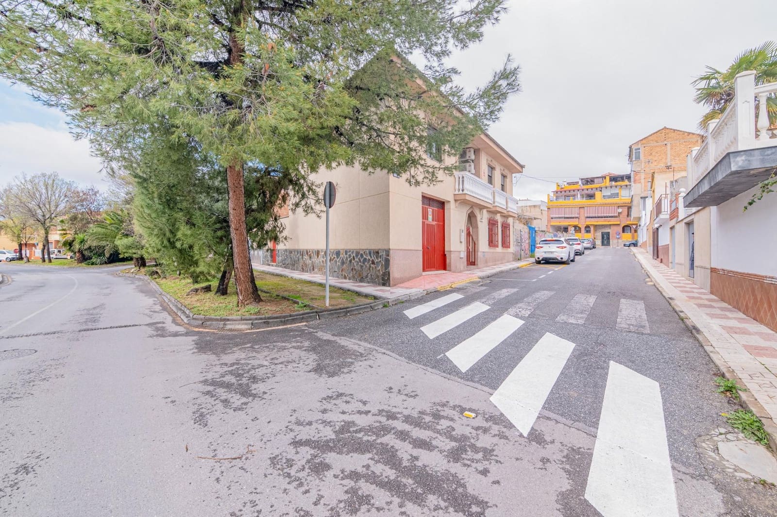 Chalet de 4 habitaciones en Granada ciudad en venta con garaje - 442.000 € (Ref: 9679951)