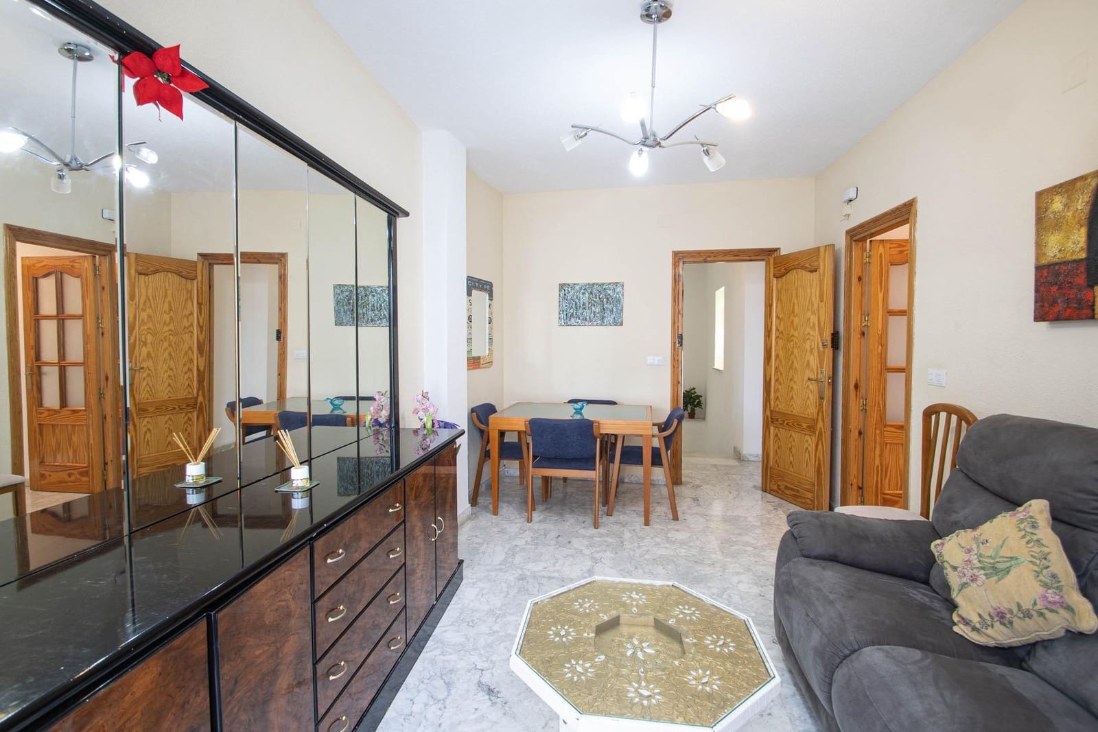 4 chambre Villa/Maison Mitoyenne à vendre à La Zubia - 178 000 € (Ref: 9686559)