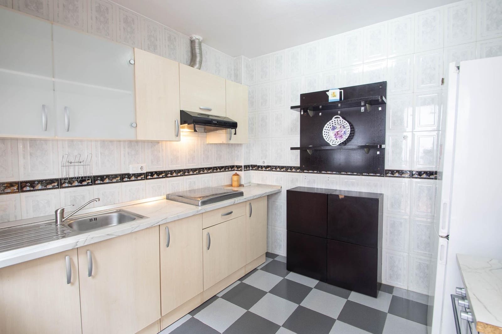 4 chambre Villa/Maison Mitoyenne à vendre à La Zubia - 178 000 € (Ref: 9686559)