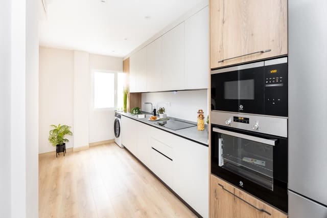 3 soveværelse Lejlighed til salg i Figares, Granada by - € 349.900 (Ref: 9690714)