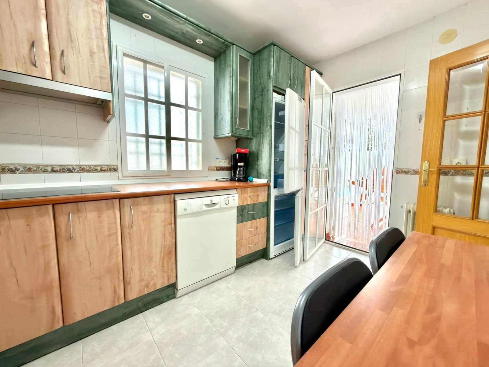 4 soveværelse Villa til salg i Albolote med swimmingpool - € 350.000 (Ref: 9690716)