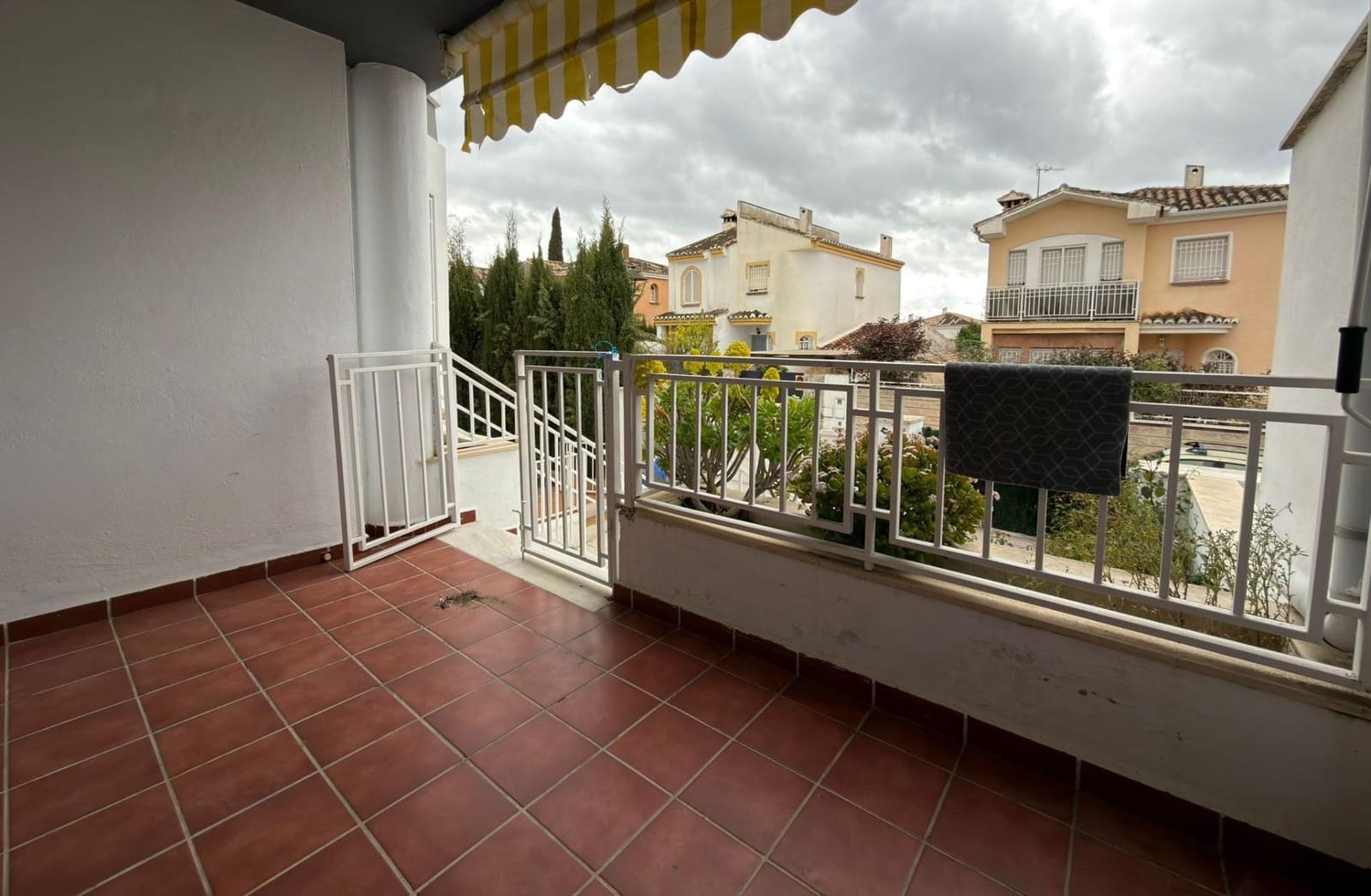 4 soveværelse Villa til salg i Albolote med swimmingpool - € 350.000 (Ref: 9690716)