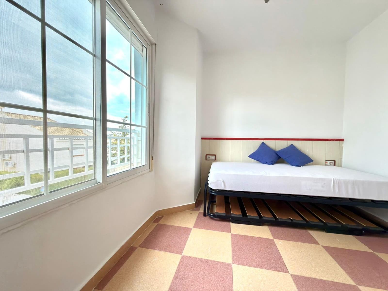 4 soveværelse Villa til salg i Albolote med swimmingpool - € 350.000 (Ref: 9690716)