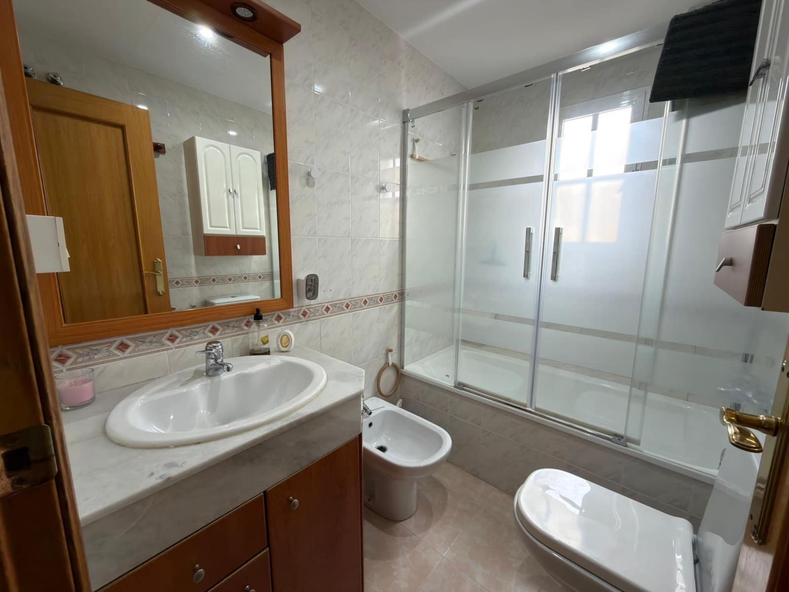 4 soveværelse Villa til salg i Albolote med swimmingpool - € 350.000 (Ref: 9690716)