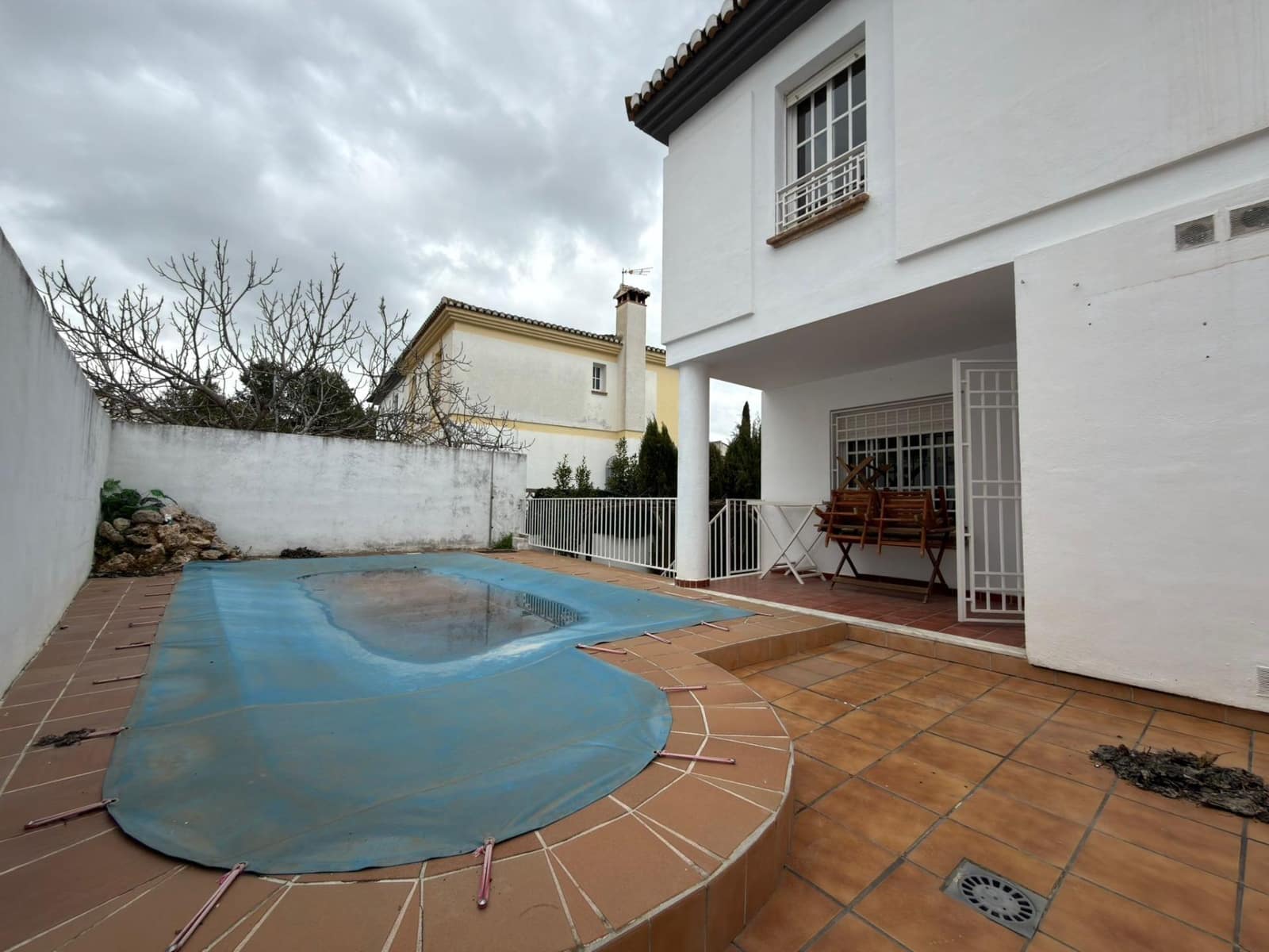 4 soveværelse Villa til salg i Albolote med swimmingpool - € 350.000 (Ref: 9690716)