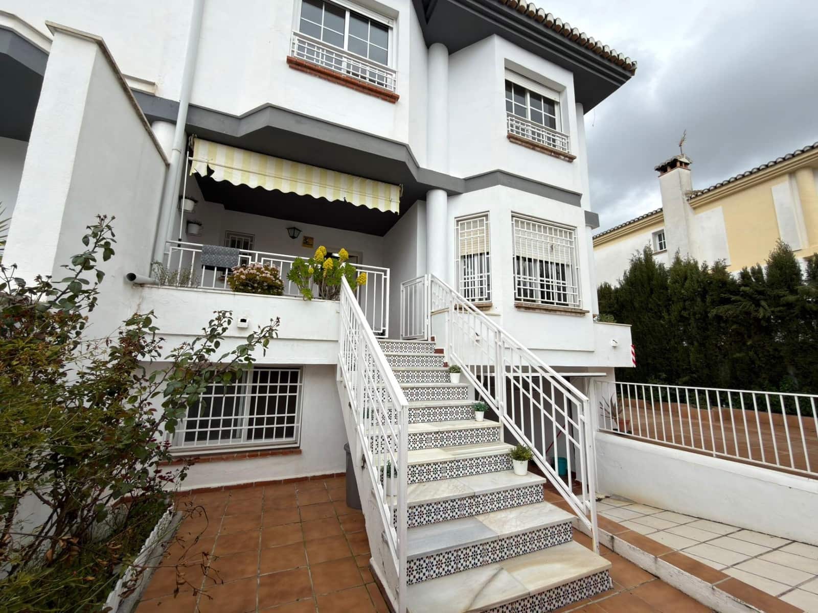 4 soveværelse Villa til salg i Albolote med swimmingpool - € 350.000 (Ref: 9690716)