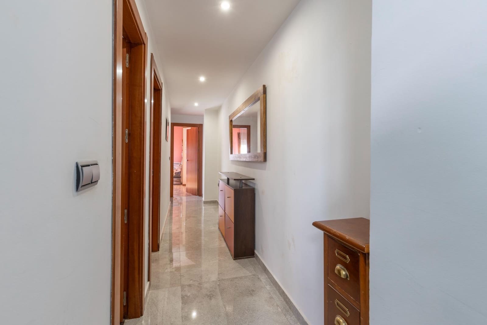 5 slaapkamer Villa te koop in Maracena met garage - € 299.900 (Ref: 9690717)