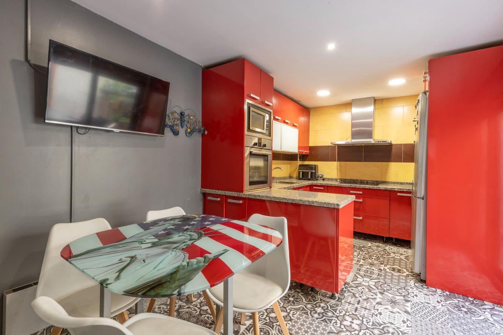 5 slaapkamer Villa te koop in Maracena met garage - € 299.900 (Ref: 9690717)