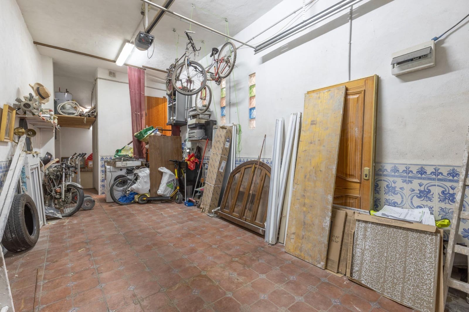 5 slaapkamer Villa te koop in Maracena met garage - € 299.900 (Ref: 9690717)