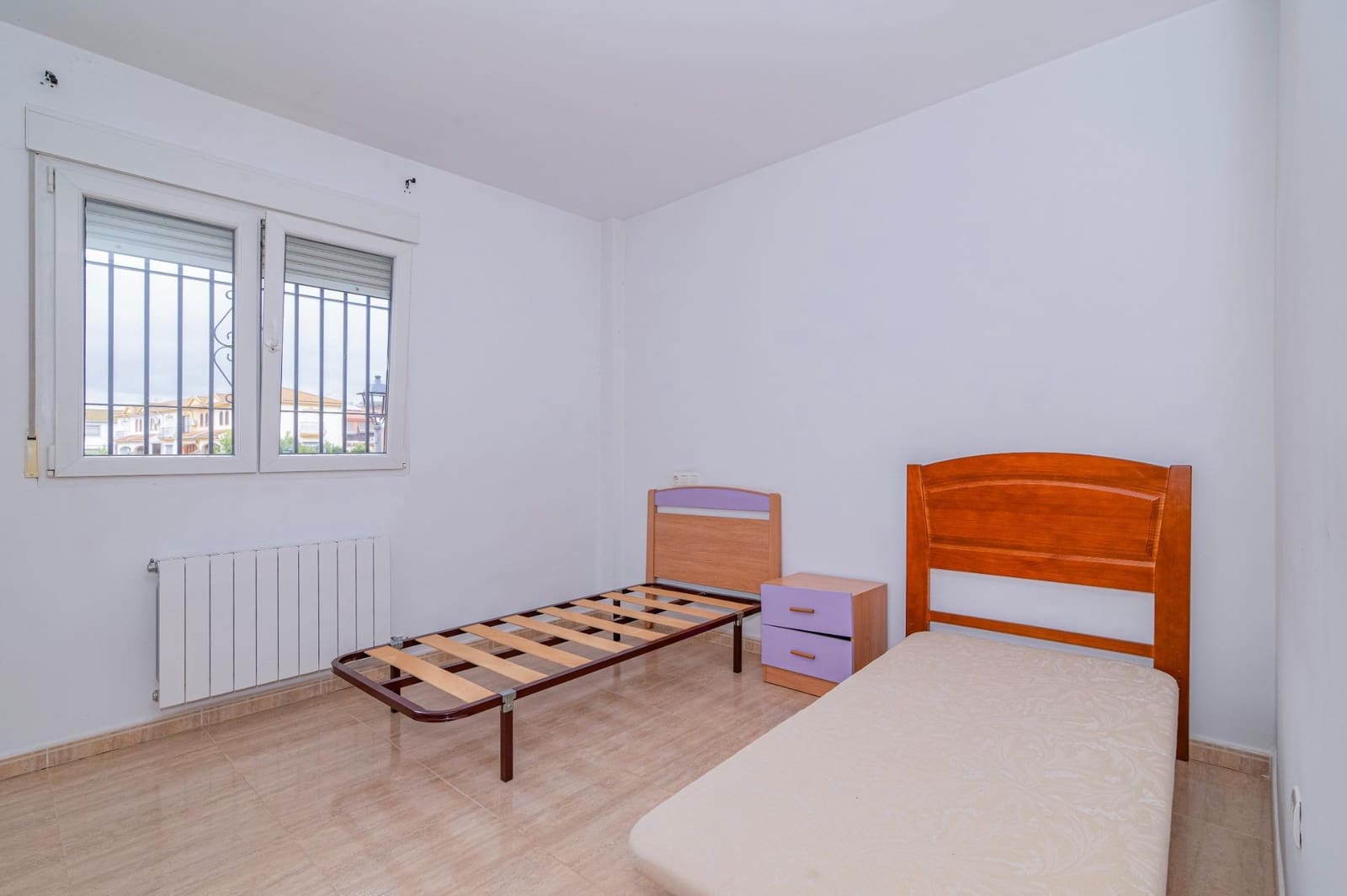 6 soveværelse Villa til salg i Atarfe med swimmingpool garage - € 369.900 (Ref: 9695456)