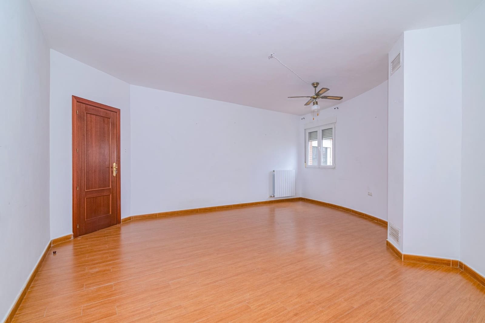 6 soveværelse Villa til salg i Atarfe med swimmingpool garage - € 369.900 (Ref: 9695456)