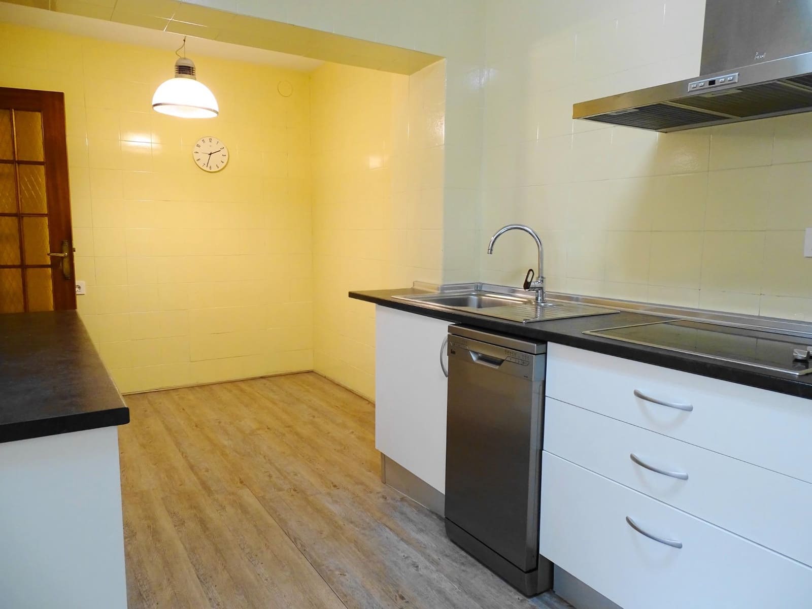 4 bedroom Terraced Villa for sale in Granada city - € 350,000 (Ref: 9695461)