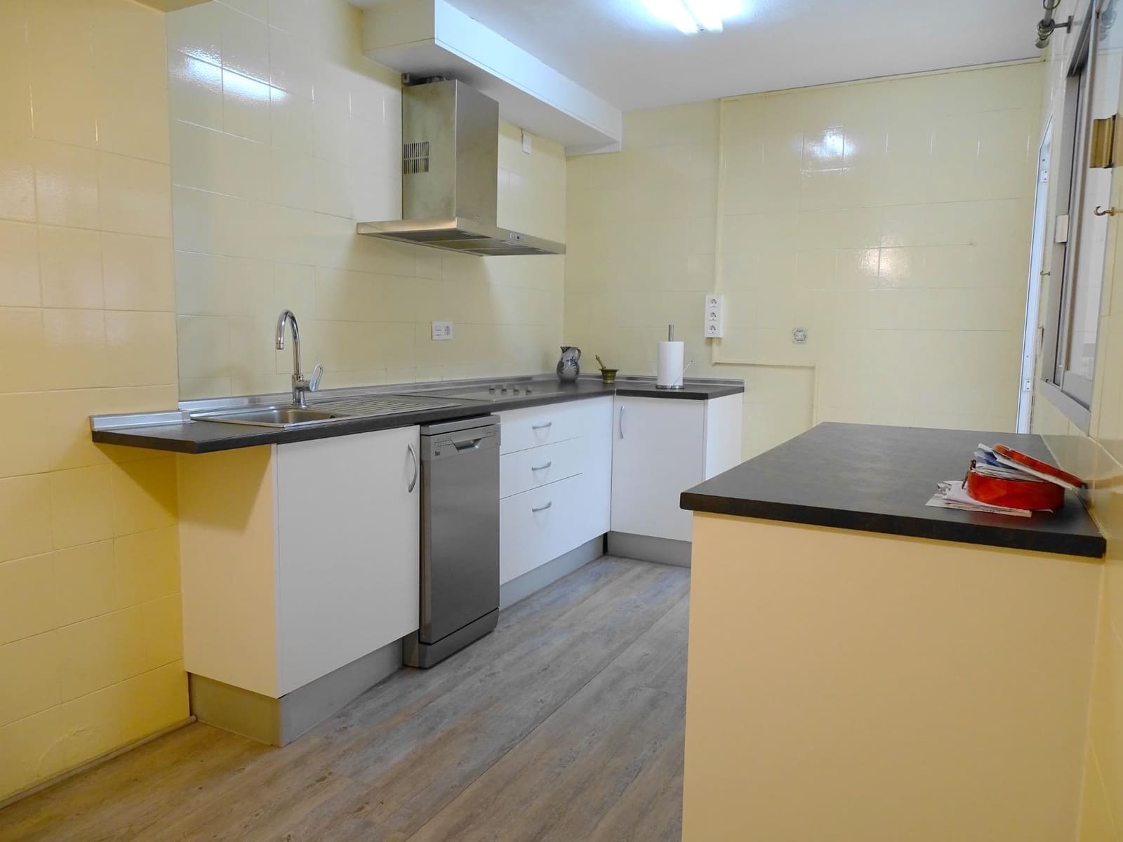 4 bedroom Terraced Villa for sale in Granada city - € 350,000 (Ref: 9695461)