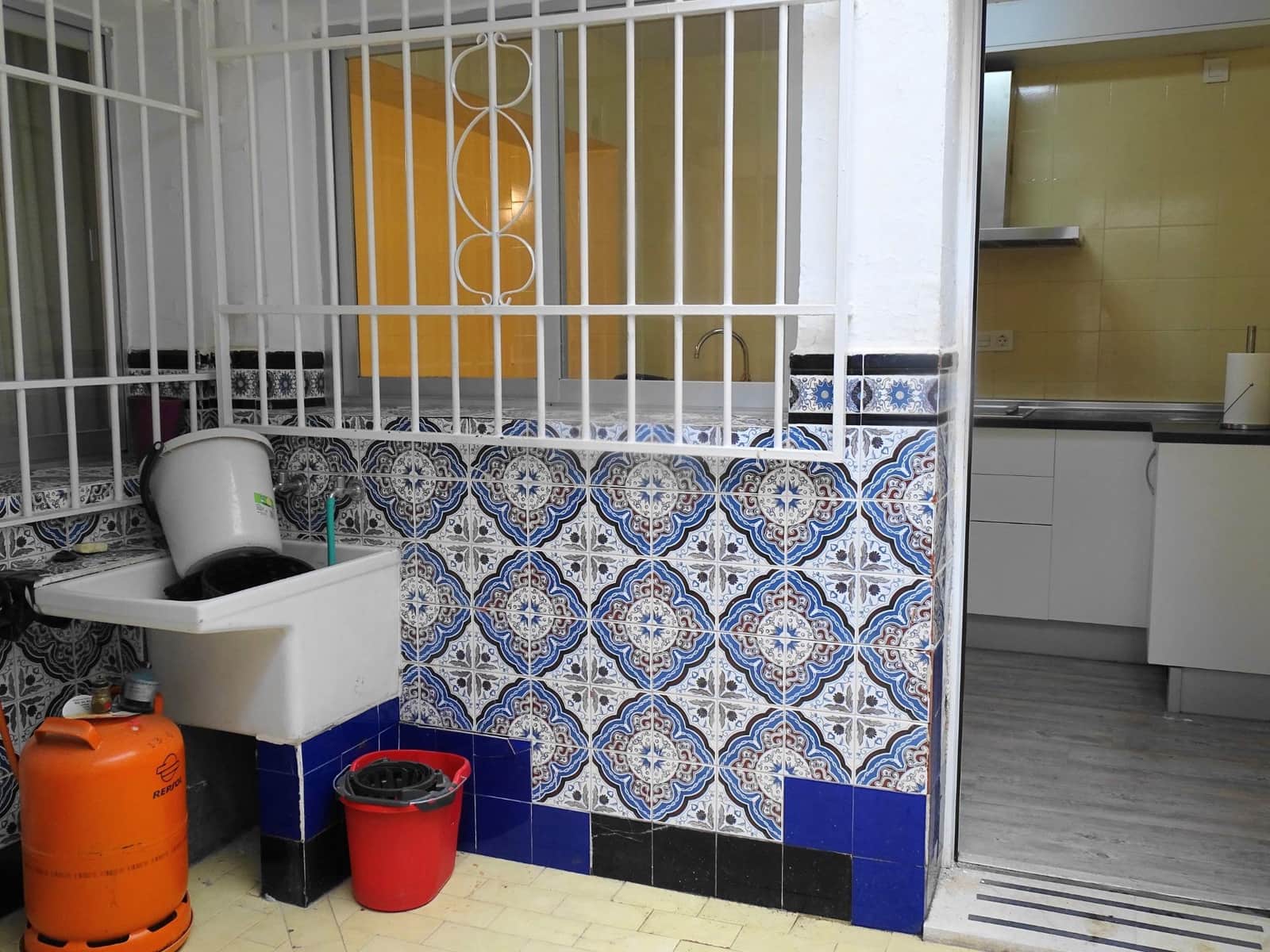 4 bedroom Terraced Villa for sale in Granada city - € 350,000 (Ref: 9695461)