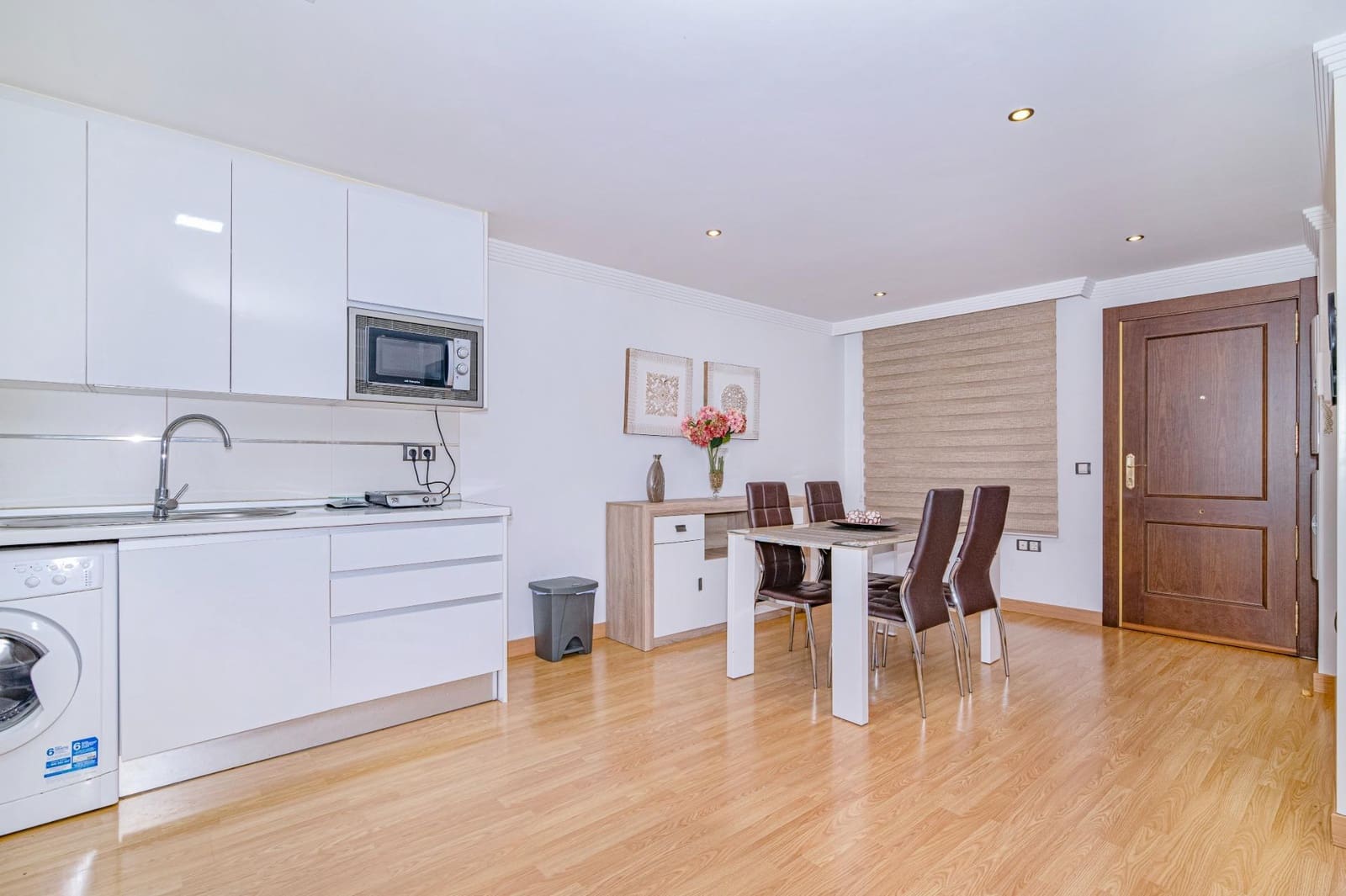 2 bedroom Flat for sale in La Zubia - € 150,000 (Ref: 9695462)