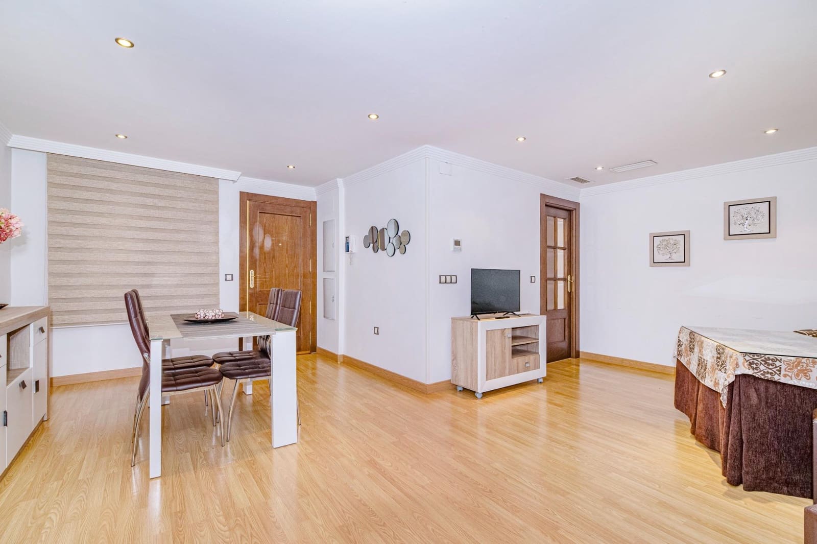 2 bedroom Flat for sale in La Zubia - € 150,000 (Ref: 9695462)