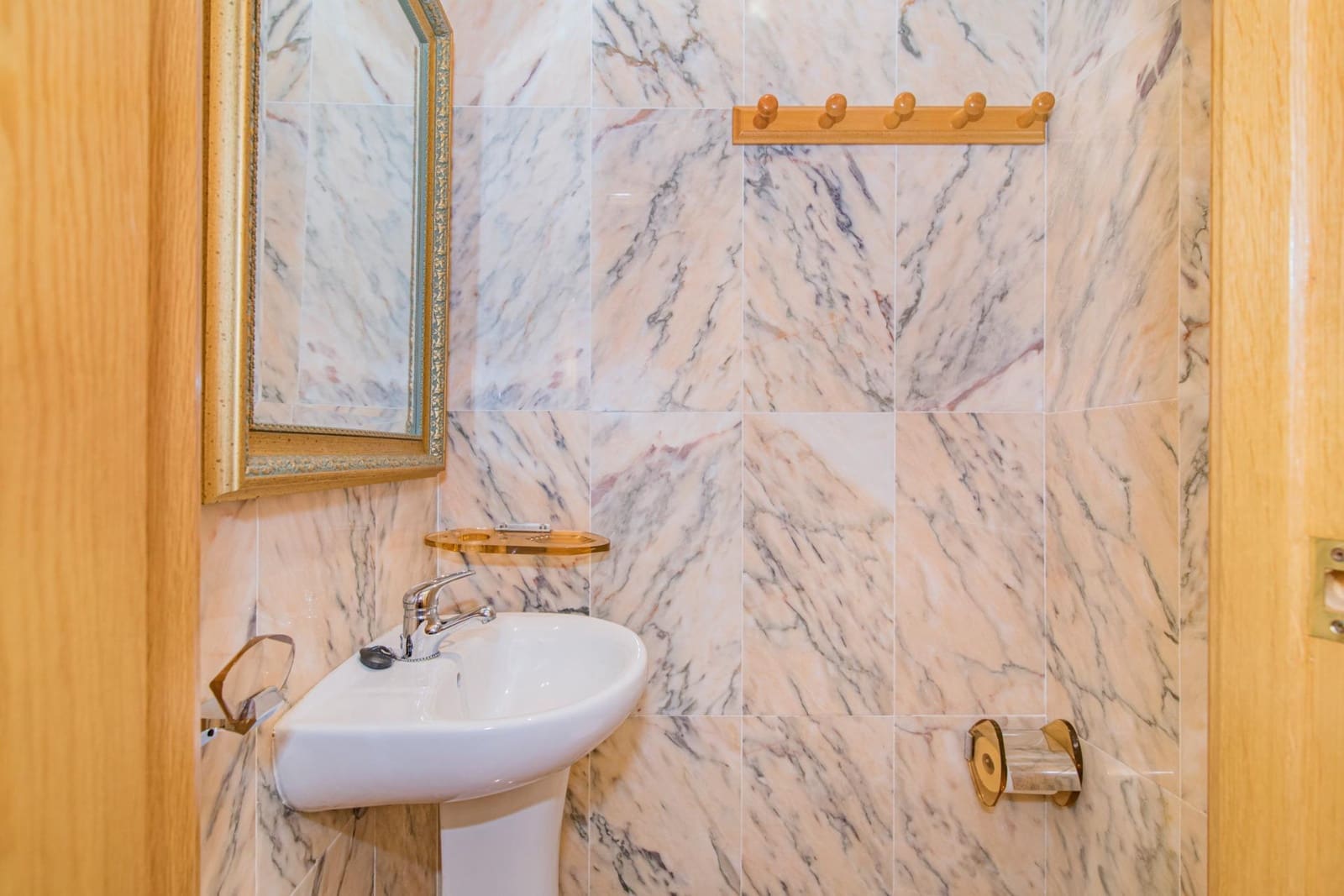 6 bedroom Villa for sale in Ogijares with pool garage - € 459,000 (Ref: 9698893)