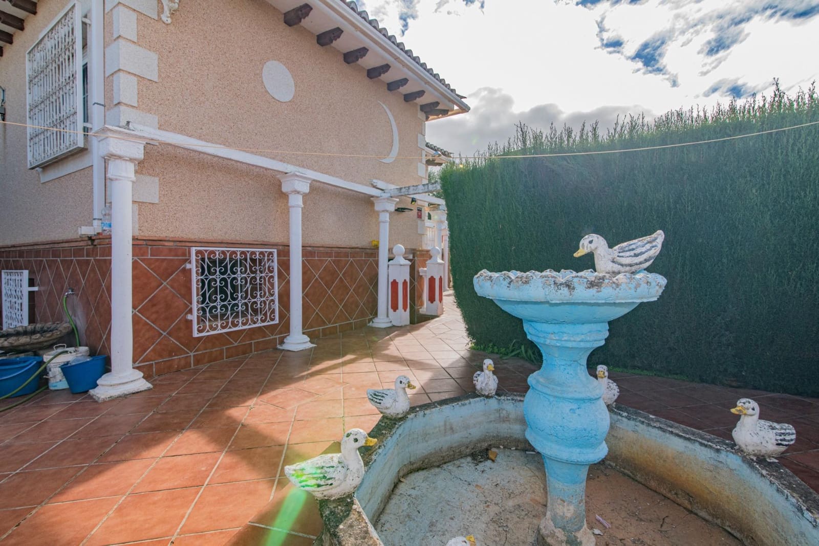 6 bedroom Villa for sale in Ogijares with pool garage - € 459,000 (Ref: 9698893)
