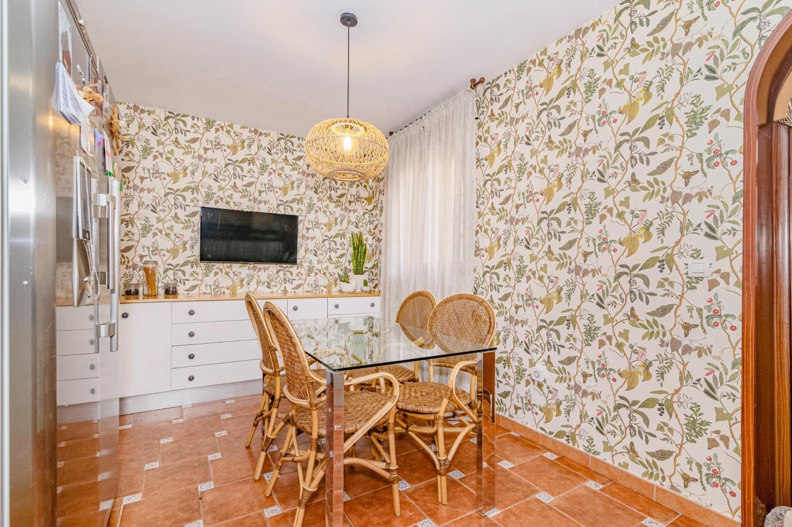 3 bedroom Semi-detached Villa for sale in Peligros with pool garage - € 318,000 (Ref: 9712093)