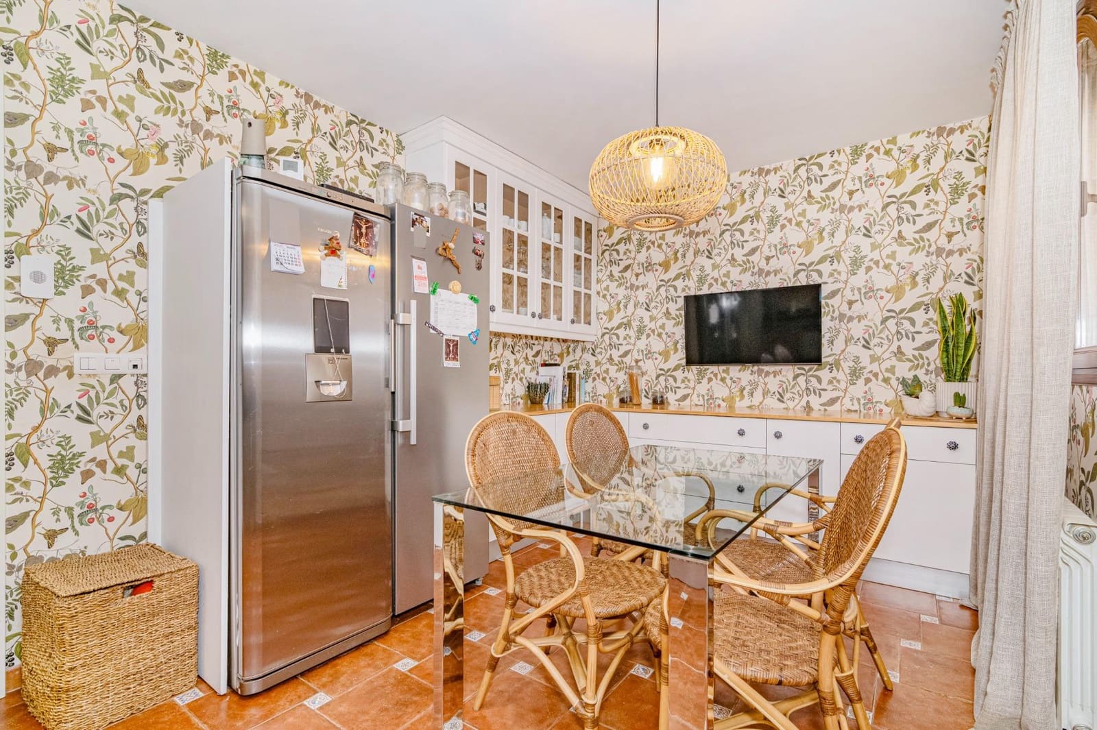 3 bedroom Semi-detached Villa for sale in Peligros with pool garage - € 318,000 (Ref: 9712093)