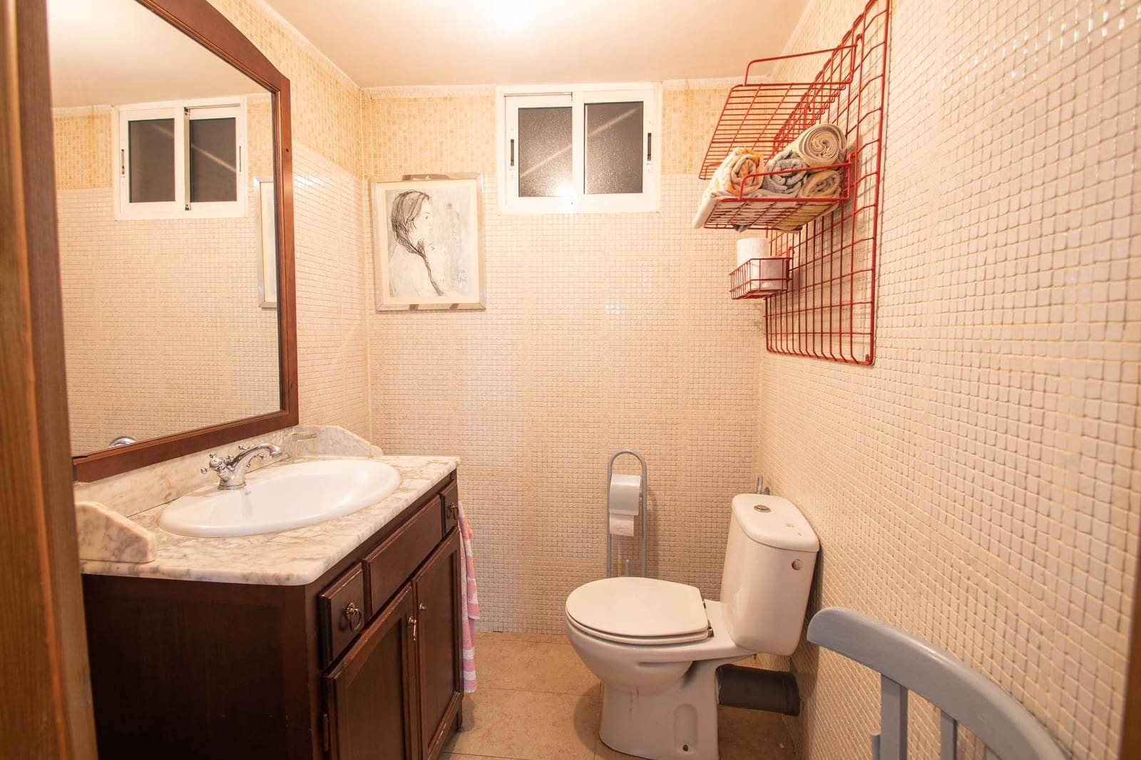 5 bedroom Villa for sale in Peligros with garage - € 498,000 (Ref: 9712096)