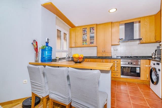 3 sovrum Lägenhet till salu i Atarfe - 149 000 € (Ref: 9748100)